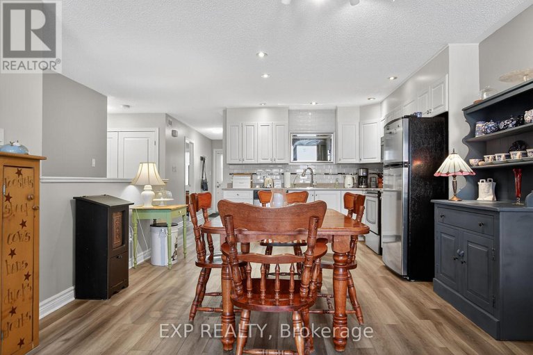 29209594/318-finner-court/almonte/mississippi-mills/ontario/K0A1A0_12