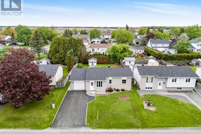 28348539/61-albert-street/embrun/russell/ontario/K0A1W1_30