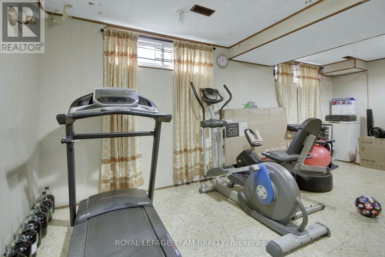 28494304/52-bowhill-avenue/borden-farmstewart-farmcarleton-heightsparkwood-hills/ottawa/ontario/K2E6S7_33