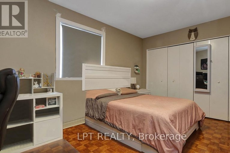 29603325/624-pleasant-park-road/playfair-park/ottawa/ontario/K1H5N5_34