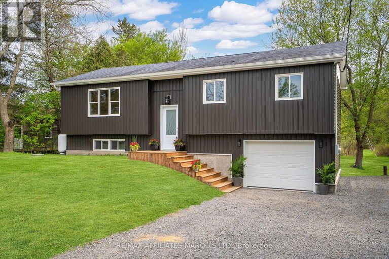 28328340/18222-patrick-street/south-glengarry-charlottenburgh-twp/south-glengarry/ontario/K0C2J0_1