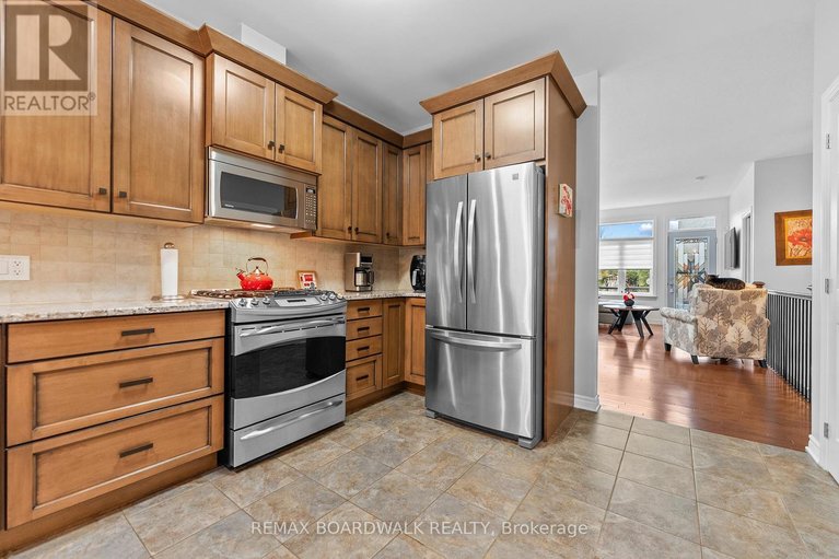 29636678/12-royalty-way/north-grenville-twp-kemptville-south/north-grenville/ontario/K0G1J0_10