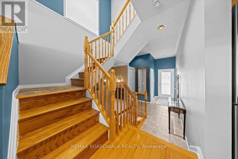 29446345/6355-sablewood-place/chapel-hill/ottawa/ontario/K1C7M3_41