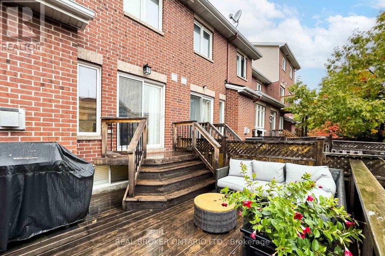 29019849/281-freedom-private/riverview-park/ottawa/ontario/K1G6W3_33