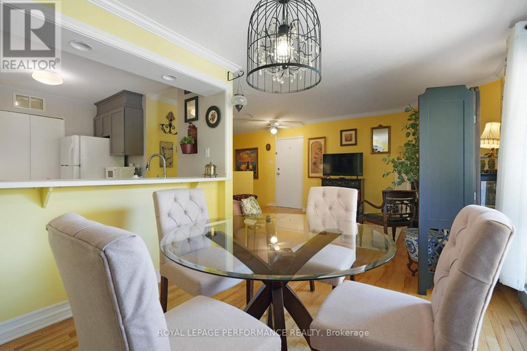 28961456/402-1589-st-bernard-street/sawmill-creektimbermill/ottawa/ontario/K1T3H8_9