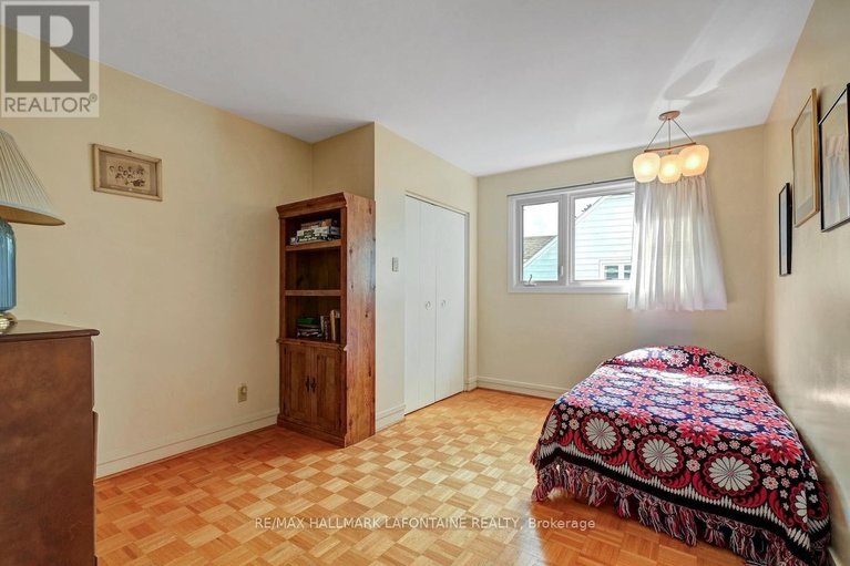 28797062/844-edgeworth-avenue/whitehaven/ottawa/ontario/K2B5L6_31