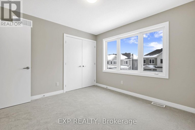 28620818/98-pizzicato-street/mer-bleuebradley-estatesanderson-park/ottawa/ontario/K1C7G4_27