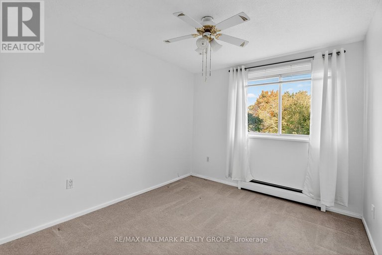 28916284/304-915-elmsmere-road/beacon-hill-south/ottawa/ontario/K1J8H8_28