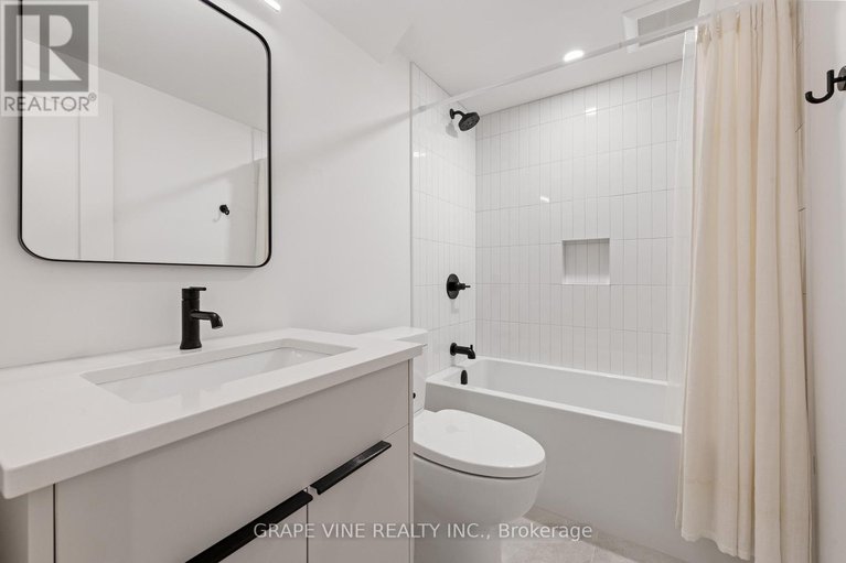 29642909/1108a-falaise-road/borden-farmstewart-farmcarleton-heightsparkwood-hills/ottawa/ontario/K2E6R2_43