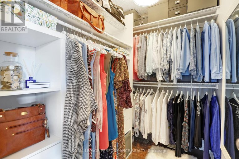 29451850/104-hillman-marsh-way/blossom-parkkemp-parkfindlay-creek/ottawa/ontario/K1T0B1_27