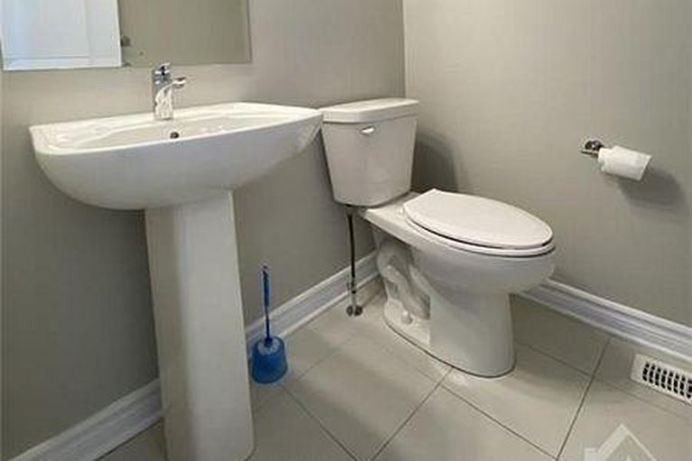 29140981/618-decoeur-drive/avalon-west/ottawa/ontario/K4A1G9_8