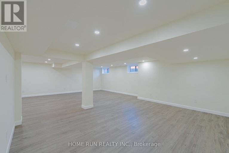 29644930/5-thunderbird-crescent/bridlewood/ottawa/ontario/K2M2H4_34