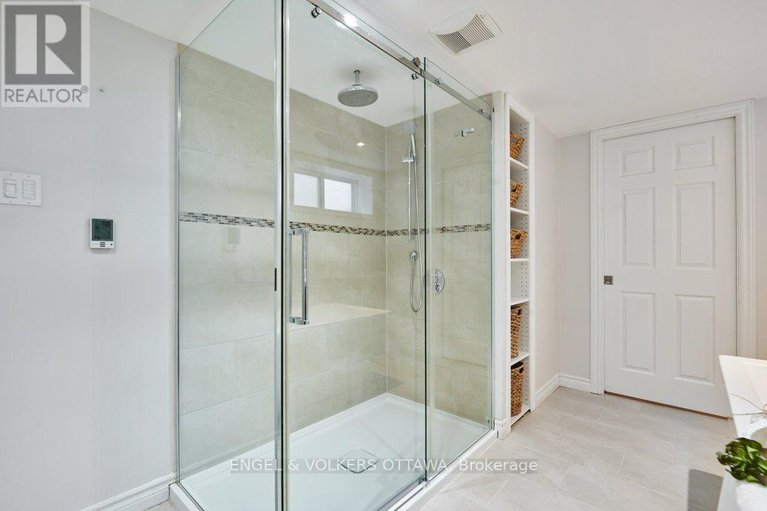 29600889/863-duberry-street/mckellar-heightsglabar-park/ottawa/ontario/K2A3T2_29