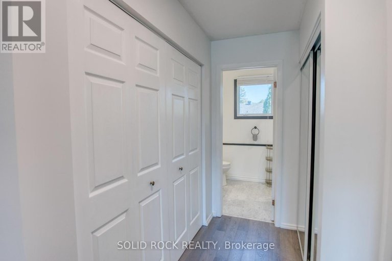 28874945/13-weatherwood-crescent/pineglencountry-place/ottawa/ontario/K2E7C5_16