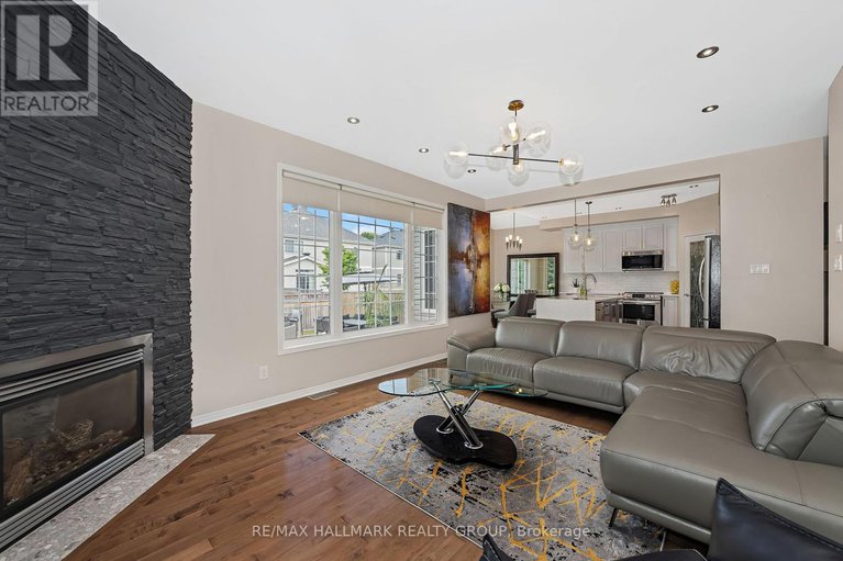 28595507/137-stedman-street/blossom-parkkemp-parkfindlay-creek/ottawa/ontario/K1T0B4_14