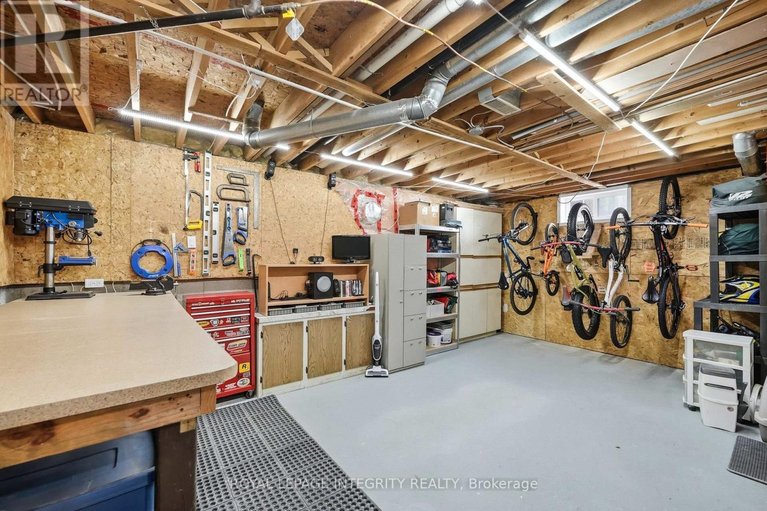 29646948/675-potvin-avenue/town-of-rockland/clarence-rockland/ontario/K4K1H2_39