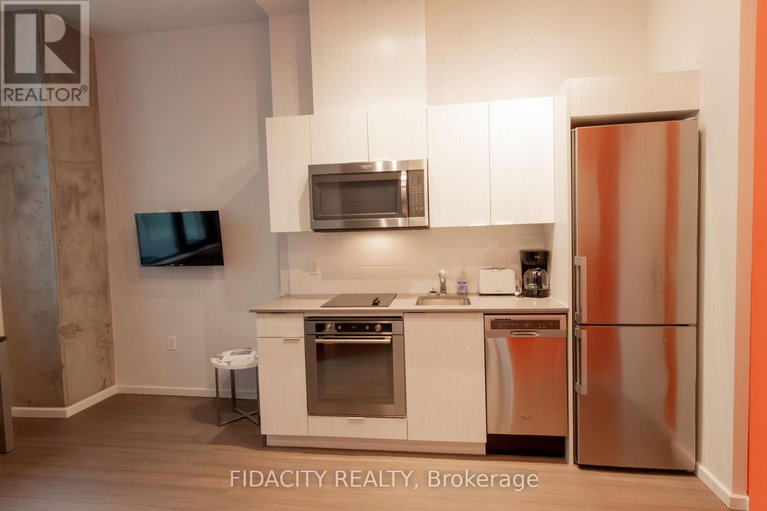 29169712/216-105-champagne-avenue-s/west-centre-town/ottawa/ontario/K1S5E5_3