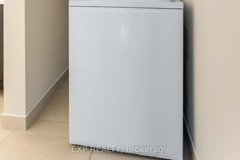 29444282/45a-802-st-andre-drive/hiawatha-parkconvent-glen/ottawa/ontario/K1C4R3_43