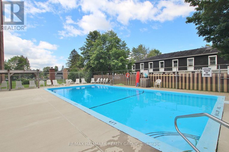28316774/307-1485-baseline-road/copeland-park/ottawa/ontario/K2C3L8_35