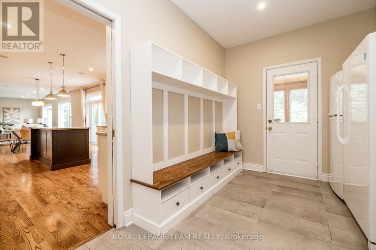 28541341/10-beechgrove-gardens/stittsville-south/ottawa/ontario/K2S1W5_38