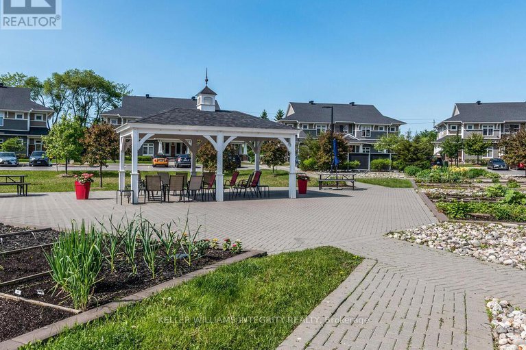 28423046/102-305-elizabeth-cosgrove-private/mer-bleuebradley-estatesanderson-park/ottawa/ontario/K1W0K6_34