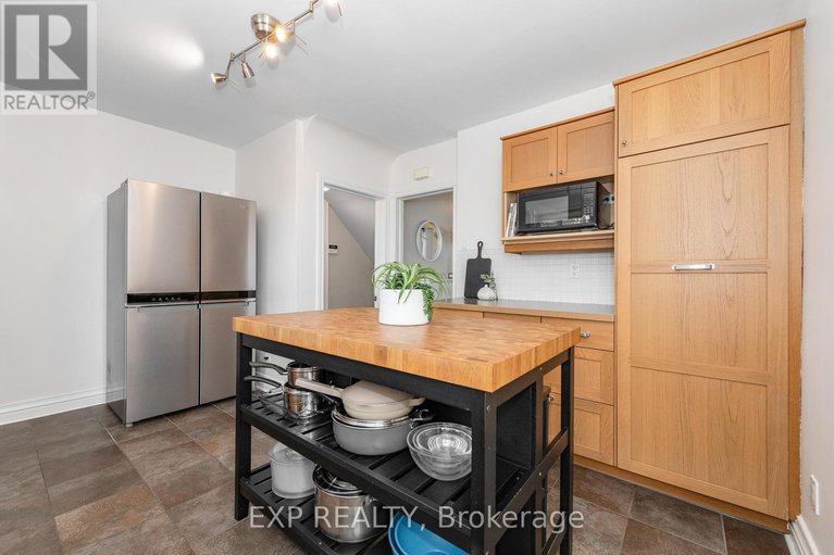 29307640/524-wolffdale-crescent/overbrookcastle-heights/ottawa/ontario/K1K1N5_15