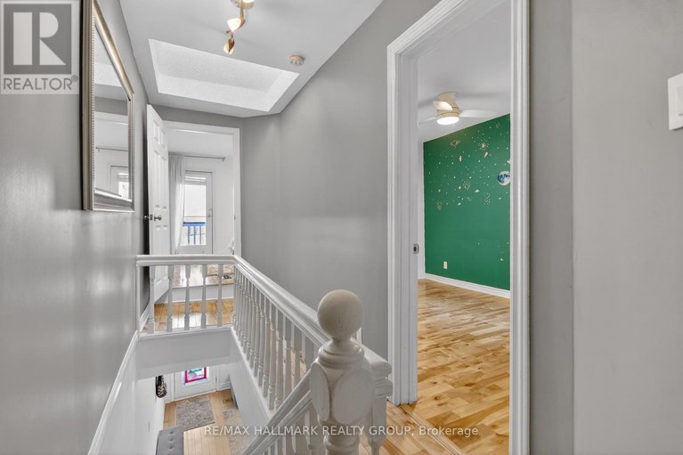 29423662/4-lower-charlotte-street/lower-town/ottawa/ontario/K1N8K1_20