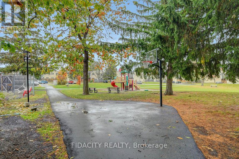 29034615/61-159-salter-crescent/beaverbrook/ottawa/ontario/K2K1Y8_26