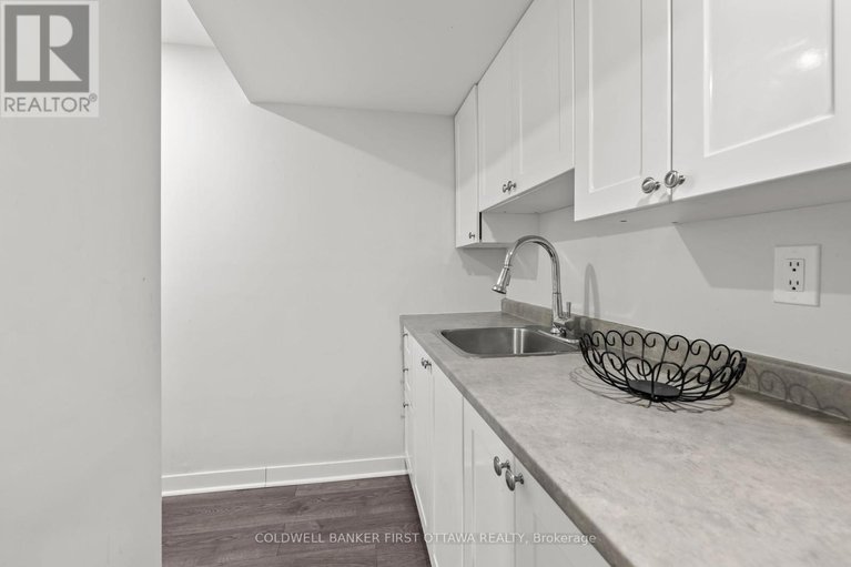28127059/92-3683-aladdin-lane/blossom-parkkemp-parkfindlay-creek/ottawa/ontario/K1T1V5_25