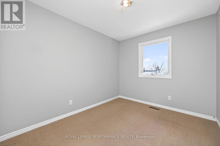 29306219/a-241-sunnyside-avenue/old-ottawa-south/ottawa/ontario/K1S0R4_27