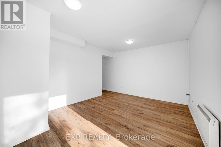 29275904/98-castlegreen-private/hunt-club-parkgreenboro/ottawa/ontario/K1T3N3_20