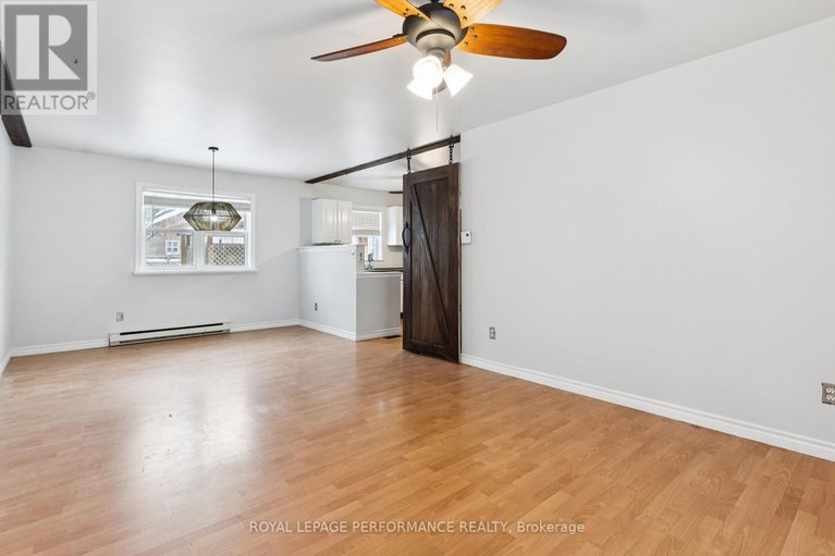 29513400/121-elizabeth-street/pakenham/mississippi-mills/ontario/K0A2X0_8