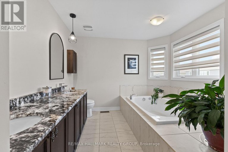 28913279/112-gracewood-crescent/blossom-parkkemp-parkfindlay-creek/ottawa/ontario/K1T0J5_28