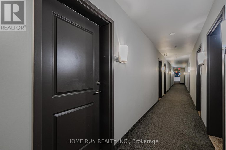 28801243/210-429-kent-street/ottawa-centre/ottawa/ontario/K2P1B5_17