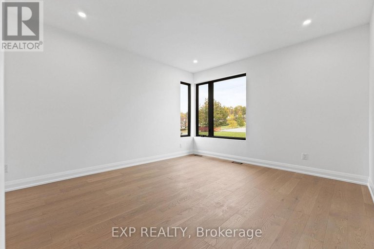 29043769/6819-notre-dame-street/chateauneuf/ottawa/ontario/K1C1H4_27