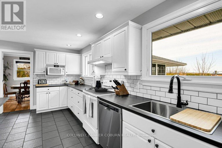 28158483/11391-lakeshore-drive/south-dundas-matilda-twp/south-dundas/ontario/K0E1K0_15