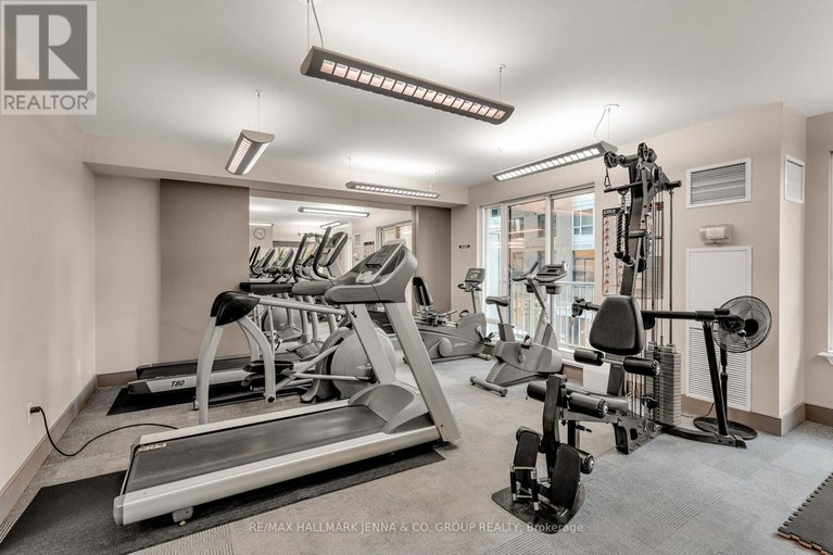28054835/1104-200-besserer-street/sandy-hill/ottawa/ontario/K1N0A7_22