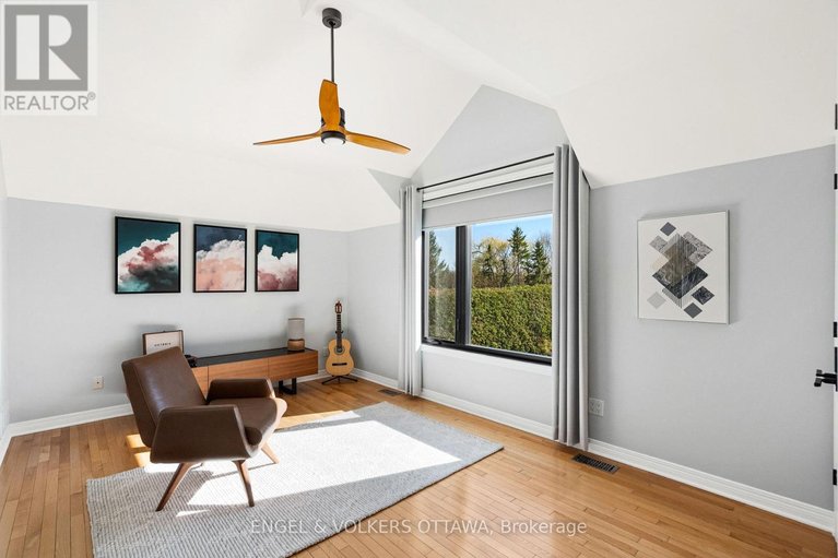 29666801/32-barcham-crescent/hearts-desire/ottawa/ontario/K2J3Z7_30