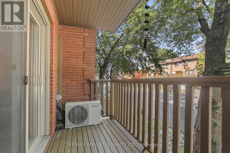 28334395/1-160-bruyere-street/lower-townbyward-market/ottawa/ontario/K1N5E1_33