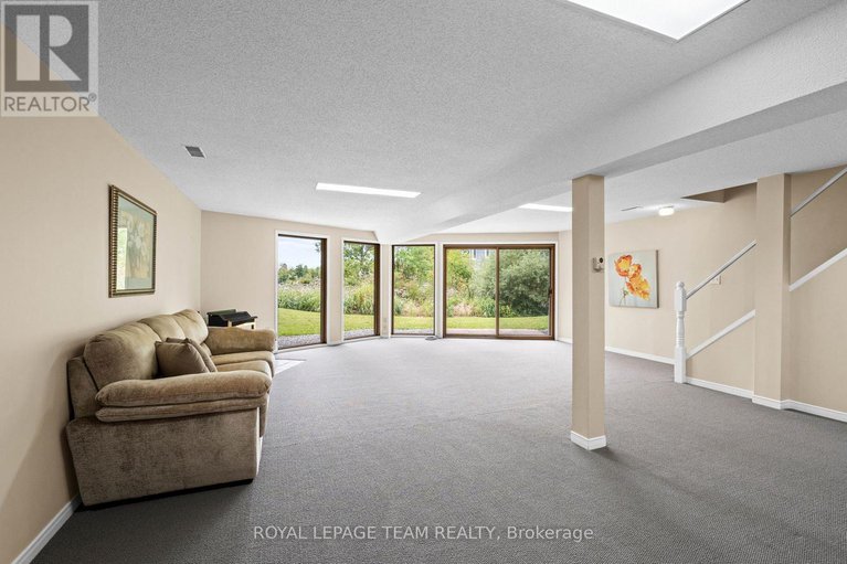 28884146/1376-river-road/manotick-east-to-manotick-station/ottawa/ontario/K4M1B4_31