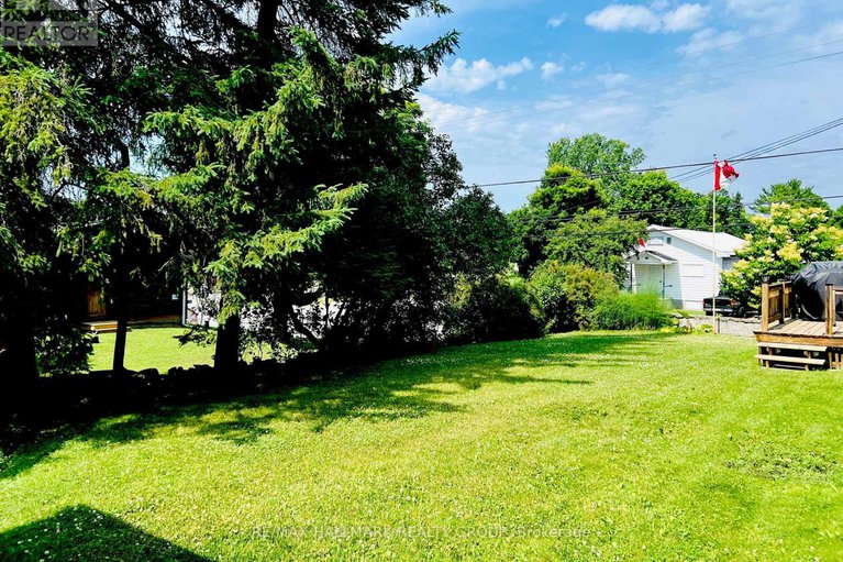 28580588/101-clarence-street/lanark-highlands-lanark-village/lanark-highlands/ontario/K0G1K0_22