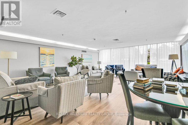 28331296/1808-1081-ambleside-drive/woodroffe/ottawa/ontario/K2B8C8_20