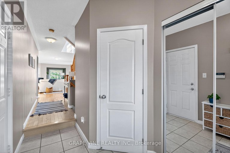 28705386/21-fieldberry-private/stonebridge/ottawa/ontario/K2J5E8_4