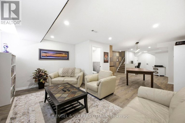 29515516/252-rue-des-soldats-riendeau-street/half-moon-bay/ottawa/ontario/K2J5Z4_38