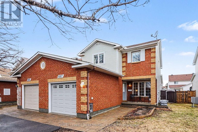 29610973/897-paradise-crescent/fallingbrookgardenway-south/ottawa/ontario/K4A3S5_1