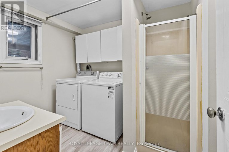 29053450/1120-chimney-hill-way/beacon-hill-south/ottawa/ontario/K1J8Z6_23