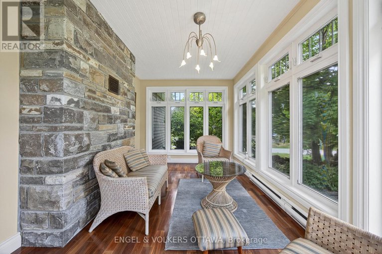 28738761/233-strathburn-street/almonte/mississippi-mills/ontario/K0A1A0_23
