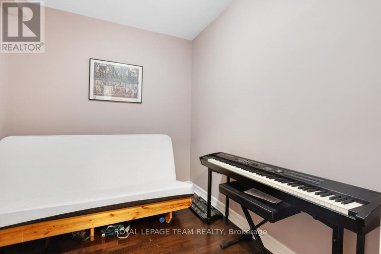 29635217/607-200-besserer-street/sandy-hill/ottawa/ontario/K1N0A7_5