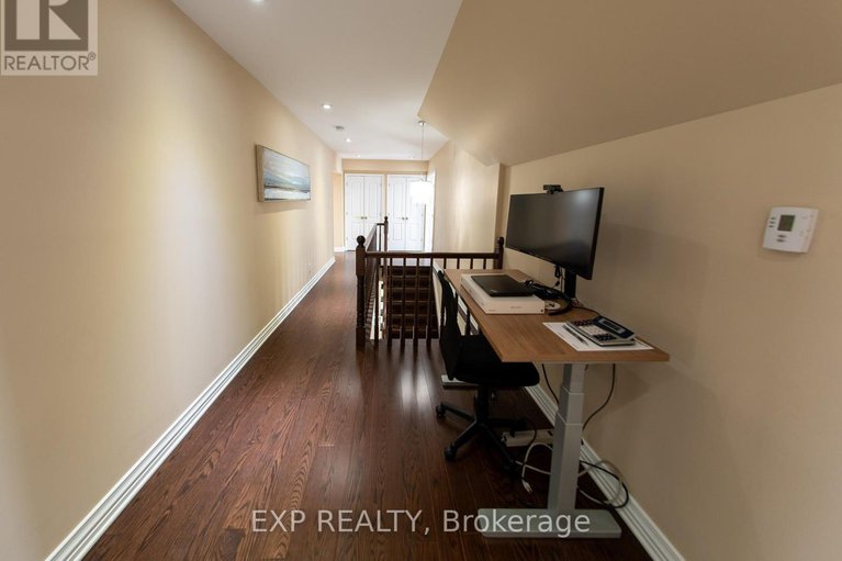 28403297/2754-eagleson-road/btwn-franktown-rd-fallowfield-rd/ottawa/ontario/K2S1B8_34