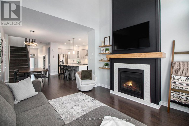 28905393/754-cairn-crescent/mer-bleuebradley-estatesanderson-park/ottawa/ontario/K1W0P4_20